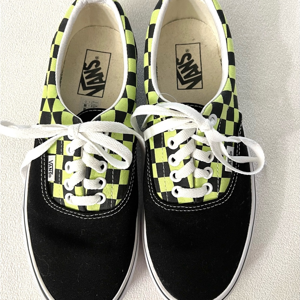 VANS Green Checkered BMX Unisex Sneakers Women’s 9.5 Men’s 8